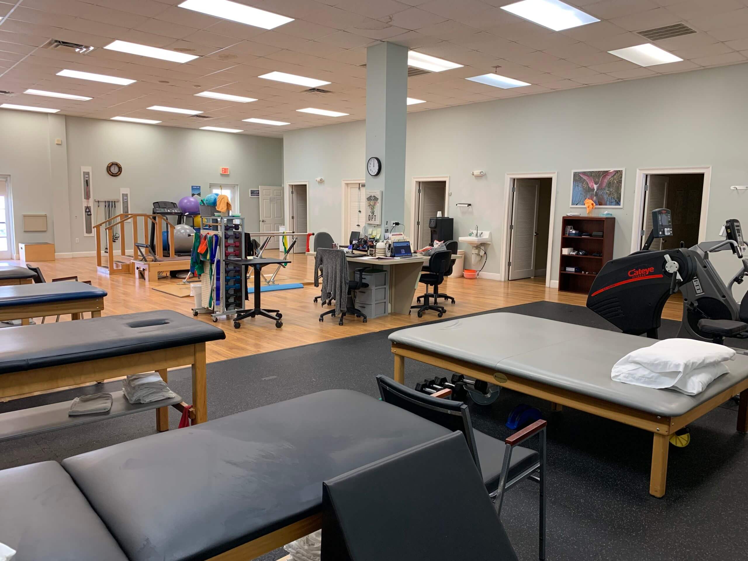 physical therapy treatment tables in melbourne fl